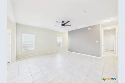 2405 Marty Way, Seguin, TX 78155 - Photo 5