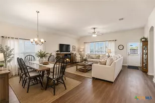 750 Cornflower Ct, New Braunfels, TX 78130 - Photo 5