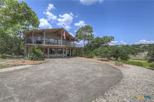 435 Nancy Dr, Canyon Lake, TX 78133 - Photo 3