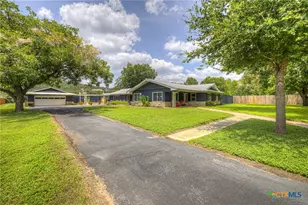 635 Riverside Path, Canyon Lake, TX 78133 - Photo 3