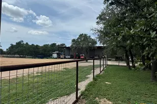 223 Co Rd 303, Bertram, TX 78605 - Photo 7