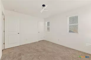 361 Wren Ln, Kyle, TX 78640 - Photo 25