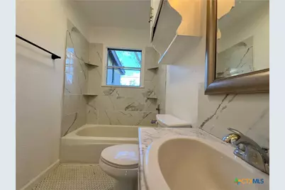 1002 N 12, Temple, TX 76504 - Photo 11