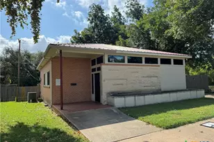 311 N 2nd St, Temple, TX 76501 - Photo 1