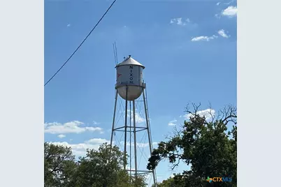 806 E 6th Street, Nixon, TX 78140 - Photo 33