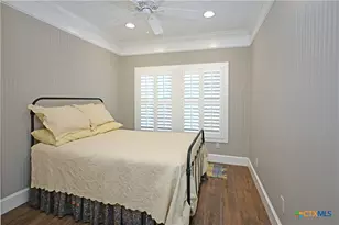 2221 Gruene Rd, New Braunfels, TX 78130 - Photo 23