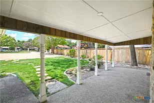 2221 Gruene Rd, New Braunfels, TX 78130 - Photo 7