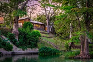 2221 Gruene Rd, New Braunfels, TX 78130 - Photo 1