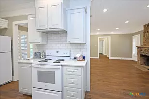 2221 Gruene Rd, New Braunfels, TX 78130 - Photo 15