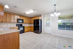 8214 Comanche Pass, Converse, TX 78109 - Photo 15