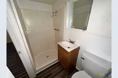 611 S 25th Street, Temple, TX 76504 - Photo 7