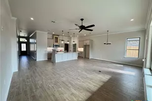 409 Magnolia, Troy, TX 76579 - Photo 5