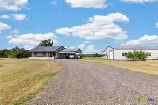 910 Star Ln, Gatesville, TX 76528 - Photo 5