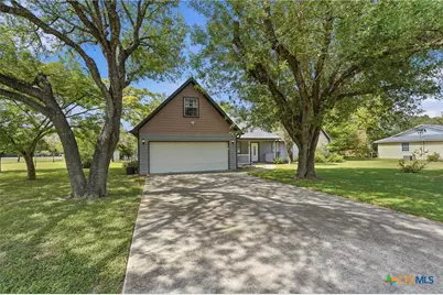 485 Pecan Falls, Canyon Lake, TX 78133 - Photo 3