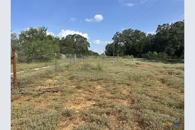240 Private Road 4601 Road, Waelder, TX 78959 - Photo 9