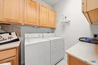 107 Palmkey Street, Mcqueeney, TX 78123 - Photo 33