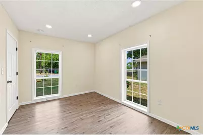 1126 W 7th Street, McGregor, TX 76657 - Photo 13