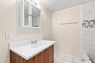 1126 W 7th St, McGregor, TX 76657 - Photo 17