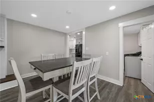 122 Rogers St, McGregor, TX 76657 - Photo 11