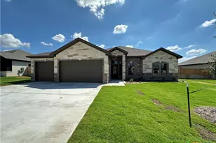 407 Magnolia, Troy, TX 76579 - Photo 1