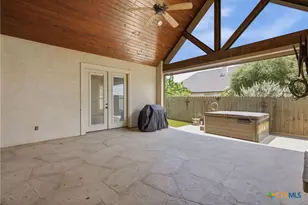 1329 River Place Dr, New Braunfels, TX 78130 - Photo 7