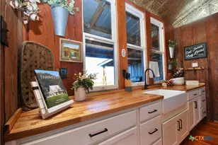 4228 Co Rd 256, Moulton, TX 77975 - Photo 5
