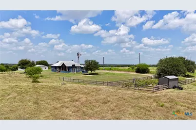 4228 County Road 256, Moulton, TX 77975 - Photo 3