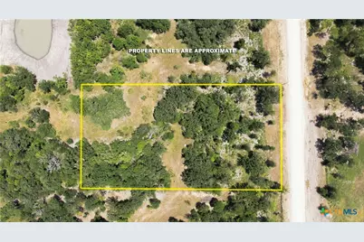 408 Cresent Bend, Cameron, TX 76520 - Photo 5