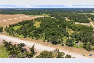 408 Cresent Bend, Cameron, TX 76520 - Photo 7