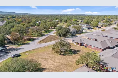 2100 Cedar Valley Drive, Kingsland, TX 78639 - Photo 11