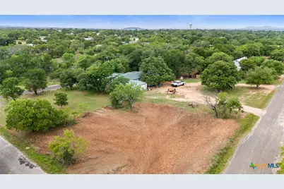 336 E Stonecastle Drive, Granite Shoals, TX 78654 - Photo 13