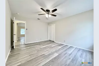 1909 E Horizon Park Boulevard, Leander, TX 78641 - Photo 31