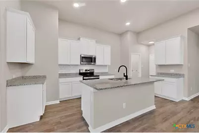 1141 Amber Lake, Seguin, TX 78155 - Photo 7
