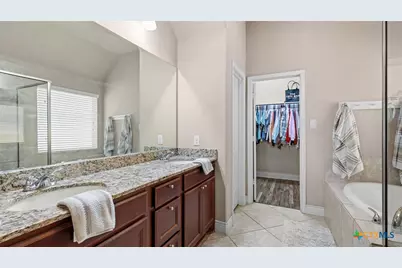 2152 Pioneer Pass, Seguin, TX 78155 - Photo 15