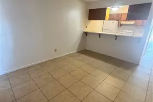 213 Versailles St, Victoria, TX 77904 - Photo 9
