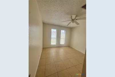 213 Versailles Street, Victoria, TX 77904 - Photo 11