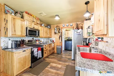 611 Wilson Road, Red Rock, TX 78662 - Photo 11