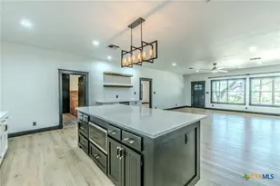 466 Arrowhead Point Rd, Belton, TX 76513 - Photo 9