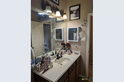 2121 Dragon Trail, New Braunfels, TX 78130 - Photo 17