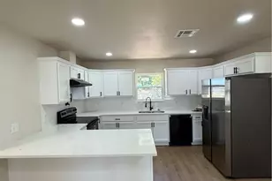 1110 W Calhoun Ave, Temple, TX 76504 - Photo 7