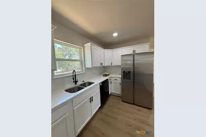 1110 W Calhoun Avenue, Temple, TX 76504 - Photo 9