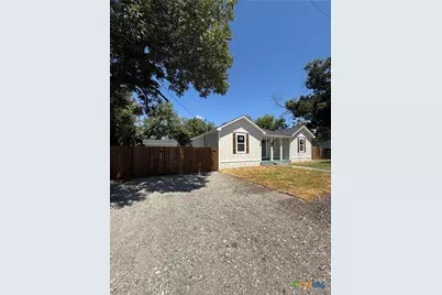 1110 W Calhoun Avenue, Temple, TX 76504 - Photo 1