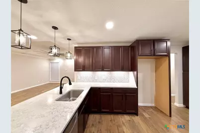 220 Navajo Drive, Victoria, TX 77904 - Photo 15