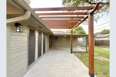 220 Navajo Drive, Victoria, TX 77904 - Photo 35