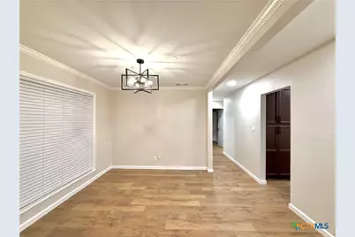 220 Navajo Drive, Victoria, TX 77904 - Photo 9