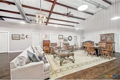 59 Leaning Oak Road, Victoria, TX 77904 - Photo 9