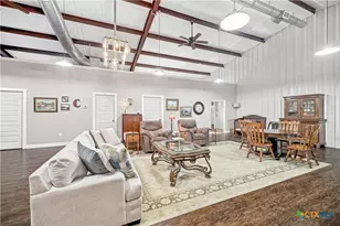 59 Leaning Oak Rd, Victoria, TX 77904 - Photo 9
