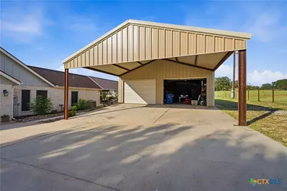 1413 Country Hills Drive, La Vernia, TX 78121 - Photo 35