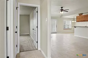 405 E Vega Ln, Killeen, TX 76542 - Photo 9