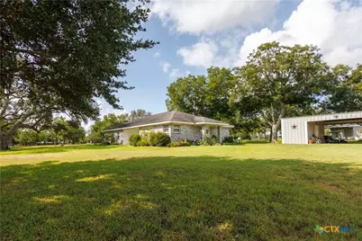 4945 Fm 531, Yoakum, TX 77995 - Photo 3